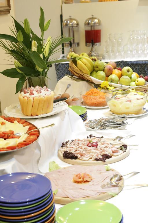 Hotel Nuovo Savi Montecatini Terme Dış mekan fotoğraf