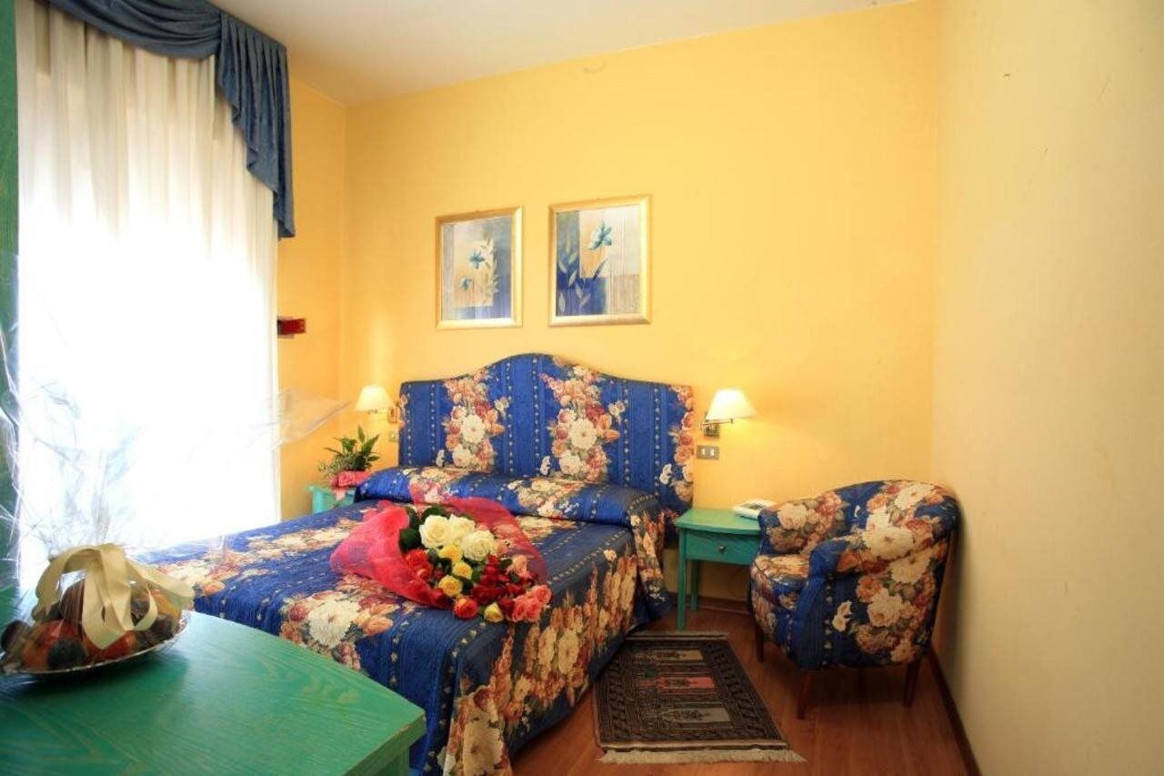 Hotel Nuovo Savi Montecatini Terme Dış mekan fotoğraf