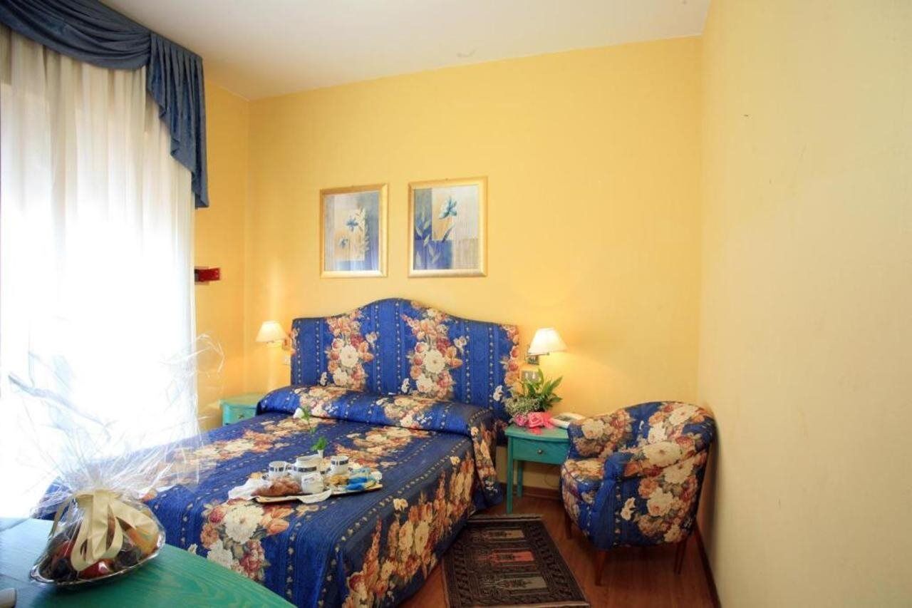 Hotel Nuovo Savi Montecatini Terme Dış mekan fotoğraf